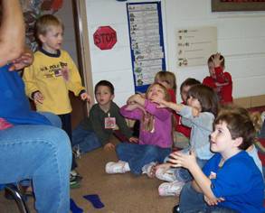 washingtoncounty2 group of kids singing songs